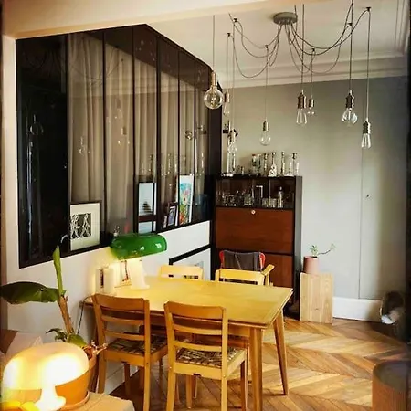 Cosy Family Flat 15 Mns Walk From The Tour Eiffel! Apartment Paris